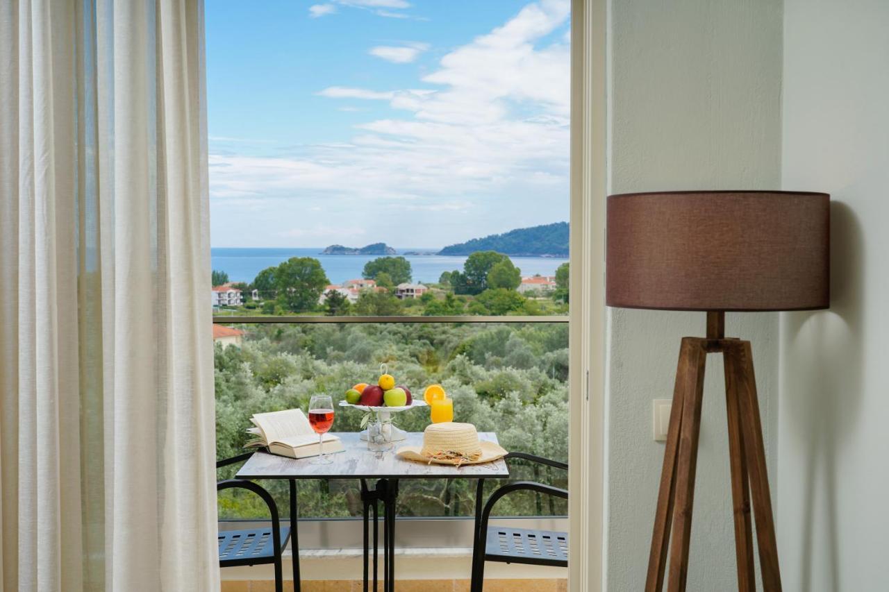 Mon Avis Boutique Hotel Hriszí Amudiá Kültér fotó